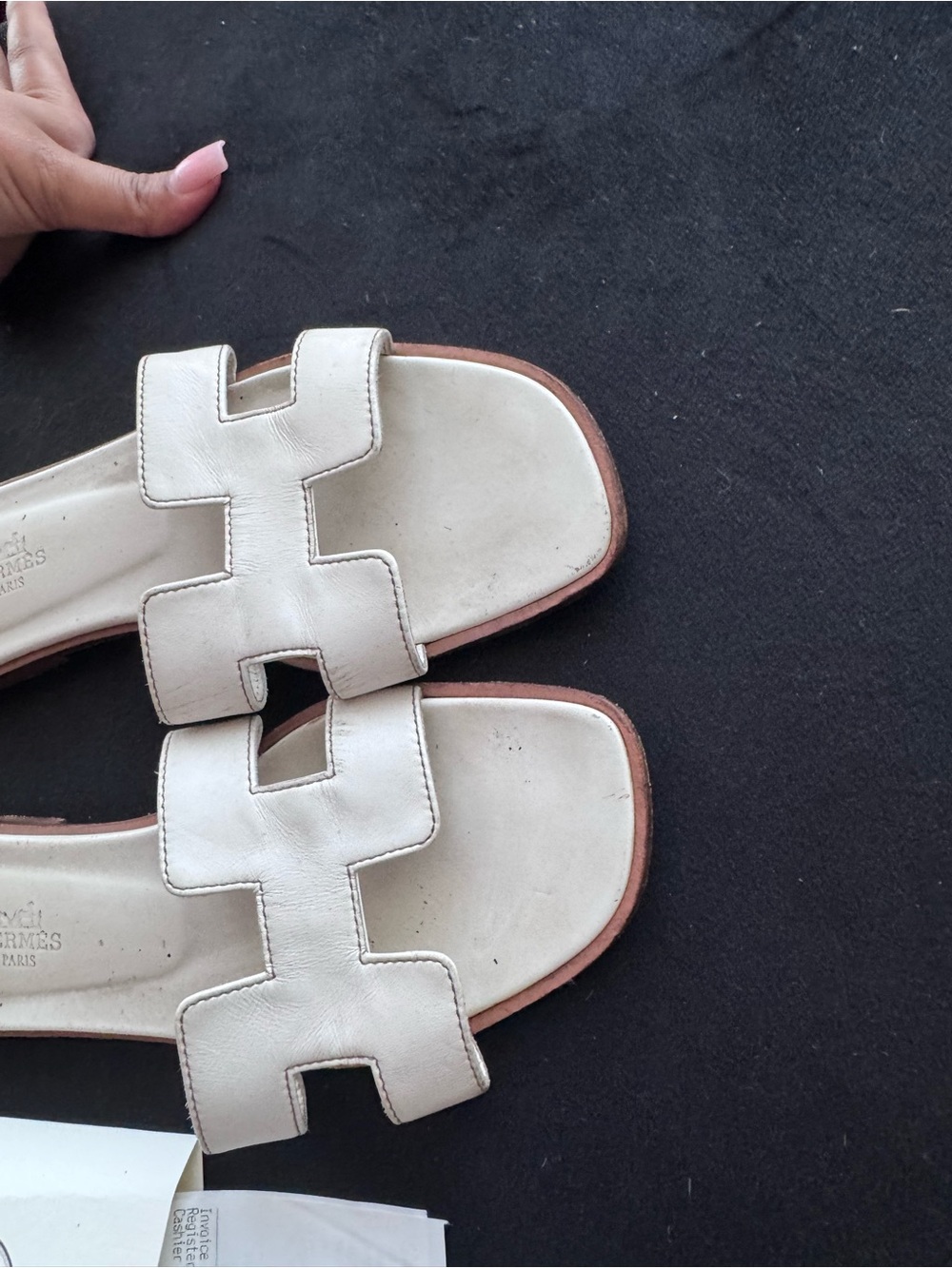 Hermès White Oran Leather Slide Sandals - Picture 4 of 5